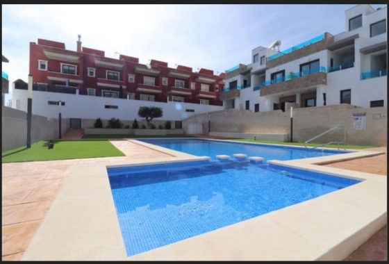 Rynek pierwotny - Szeregowiec - Bigastro