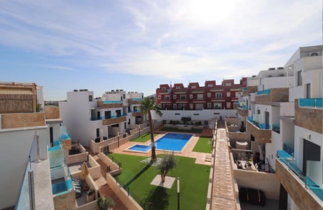 Rynek pierwotny - Szeregowiec - Bigastro