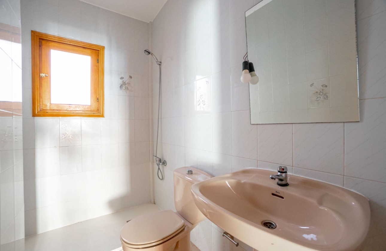 Resale - Apartment - Torrevieja - El Chaparral