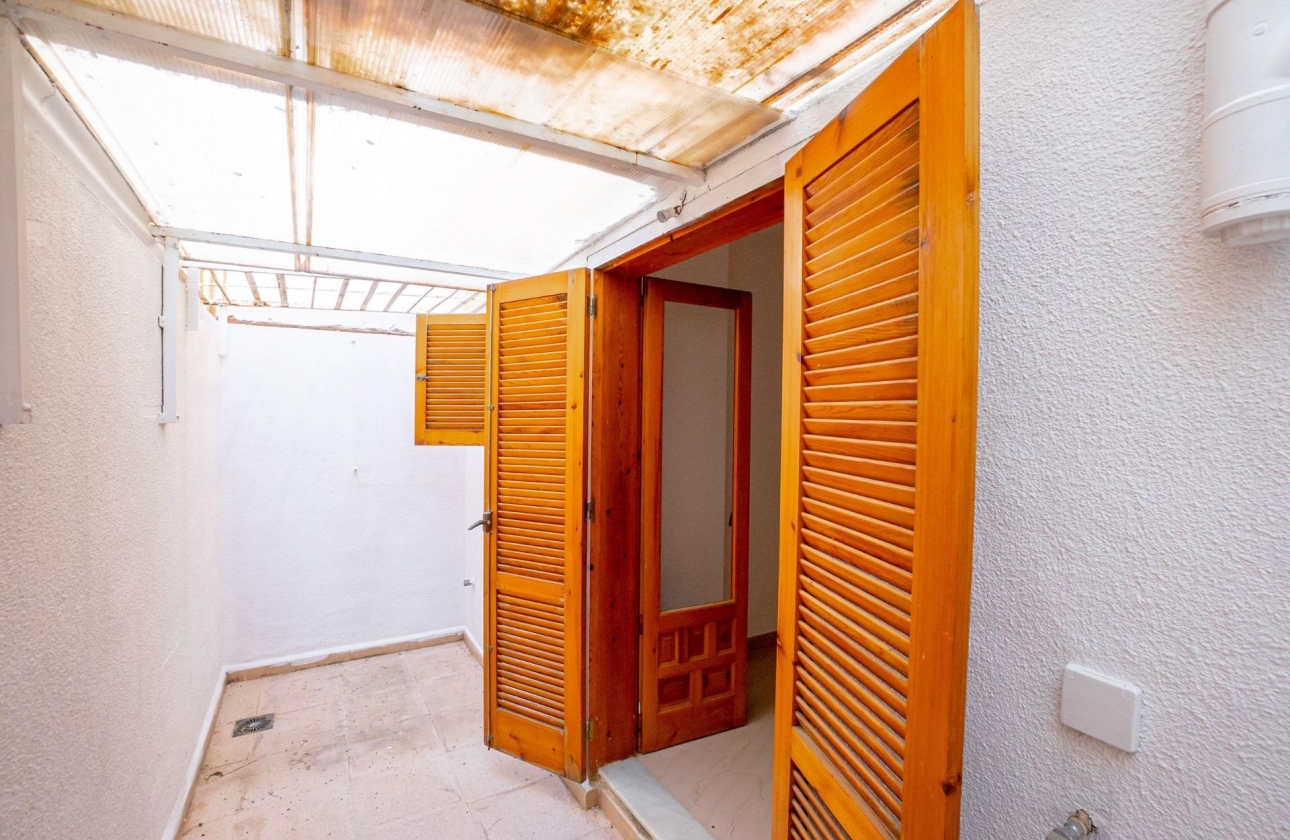 Resale - Apartment - Torrevieja - El Chaparral