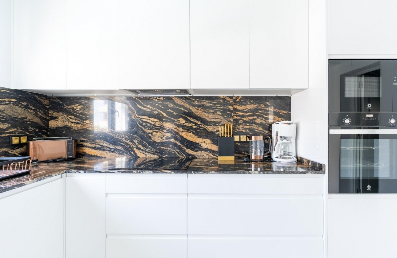 Rynek wtórny - Szeregowiec - Torrevieja - Punta Prima