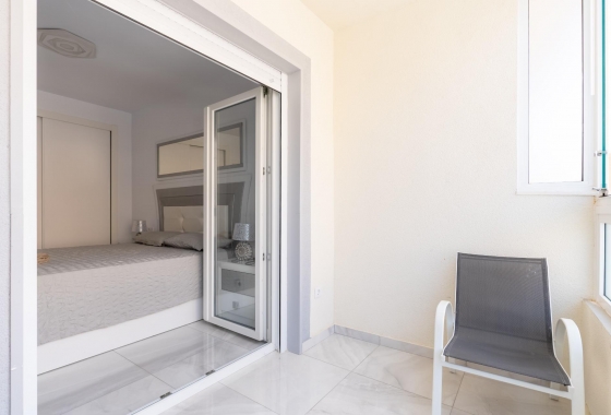 Rynek wtórny - Szeregowiec - Torrevieja - Punta Prima