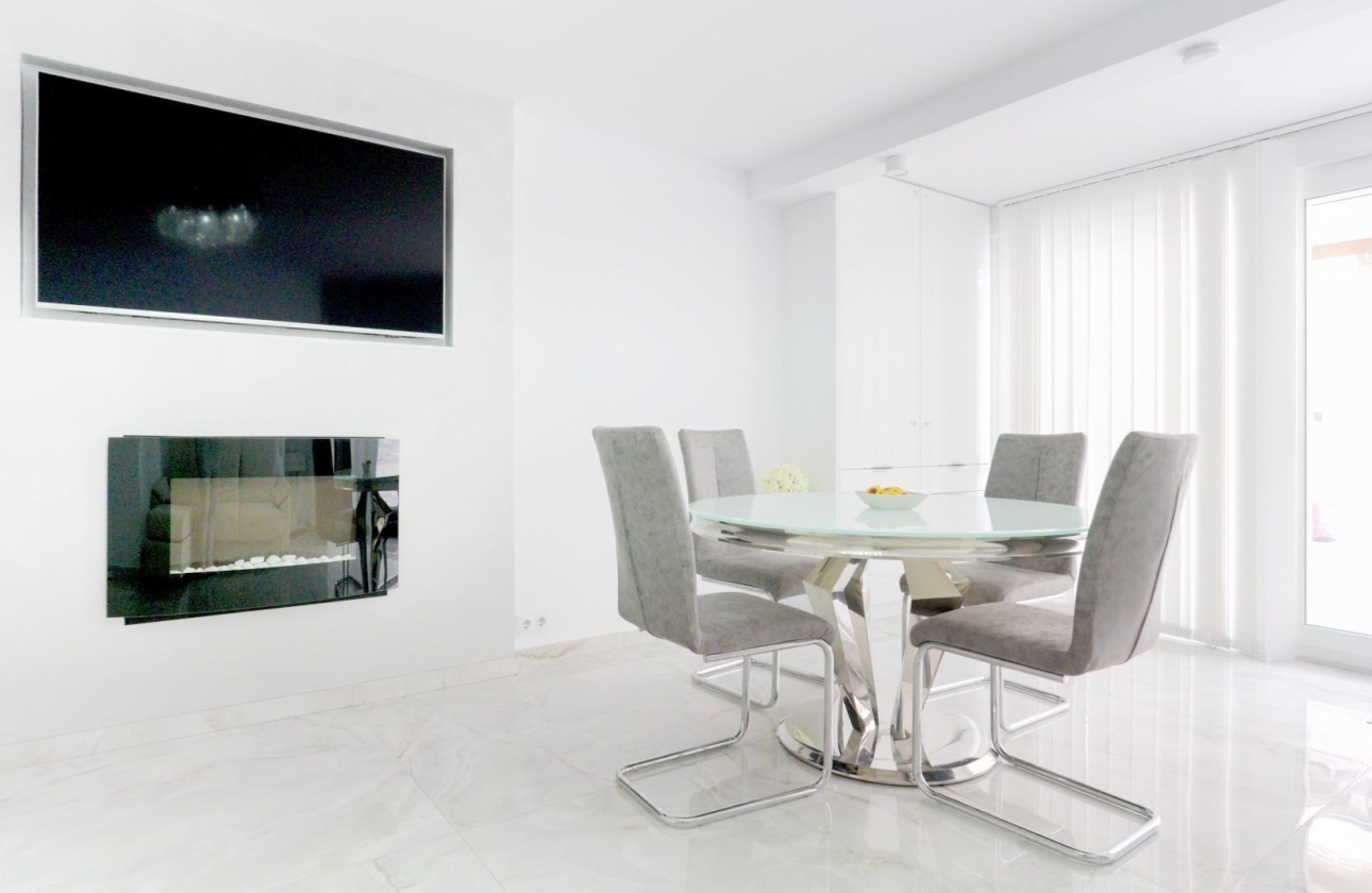 Rynek wtórny - Szeregowiec - Torrevieja - Punta Prima