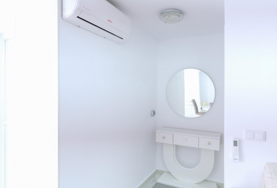 Rynek wtórny - Szeregowiec - Torrevieja - Punta Prima