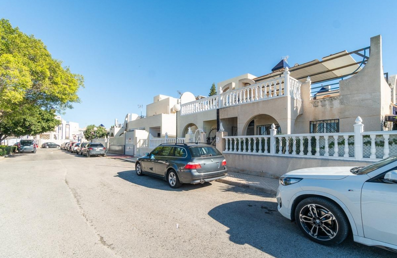 Rynek wtórny - Szeregowiec - Torrevieja - Carrefour