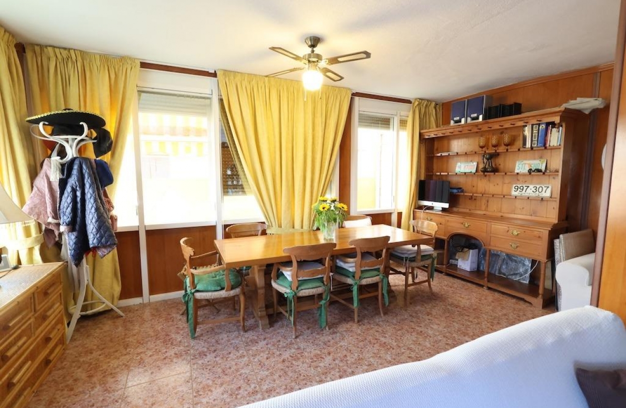 Rynek wtórny - Szeregowiec - Torrevieja - Torretas