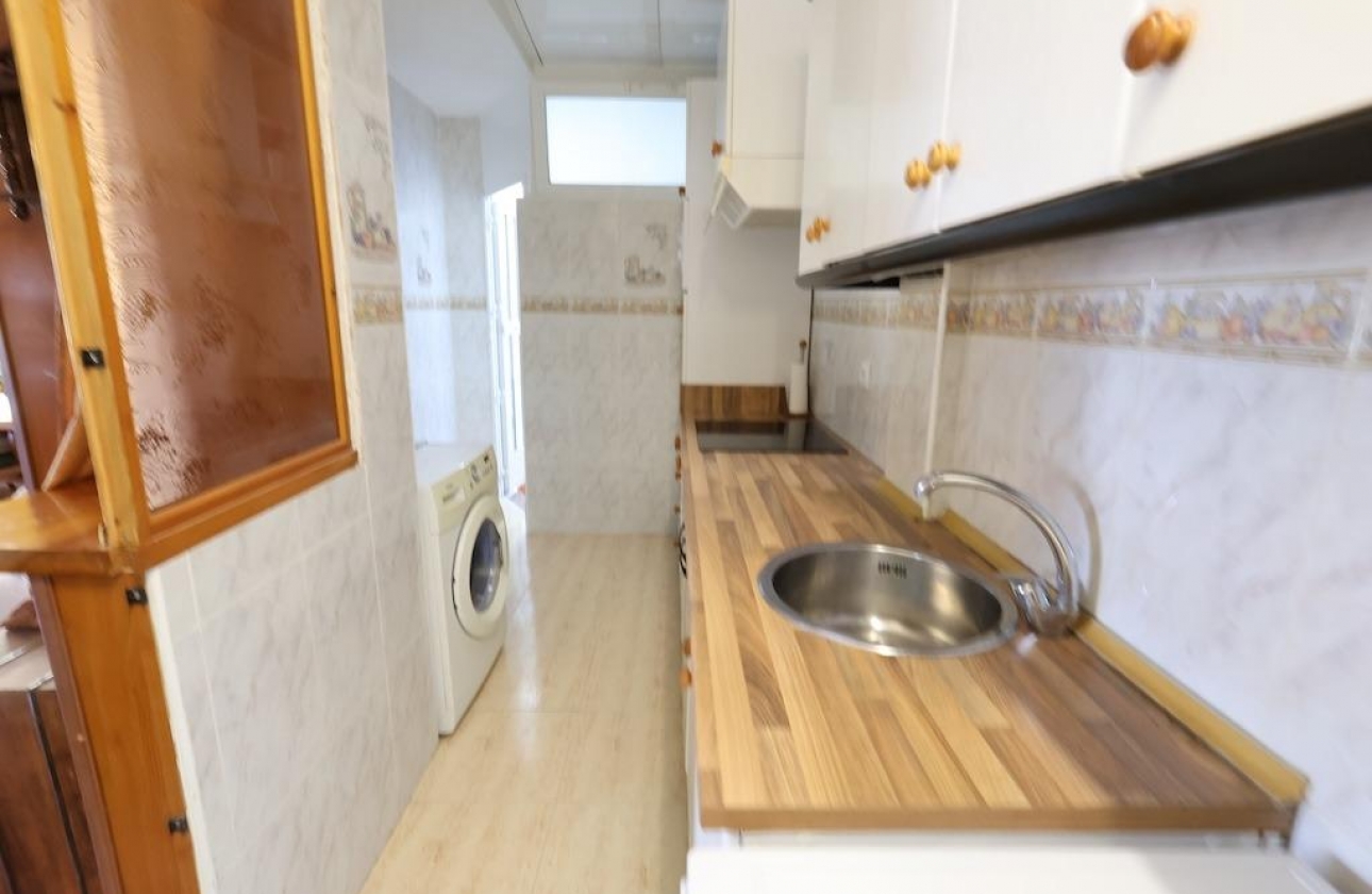 Rynek wtórny - Szeregowiec - Torrevieja - Torretas