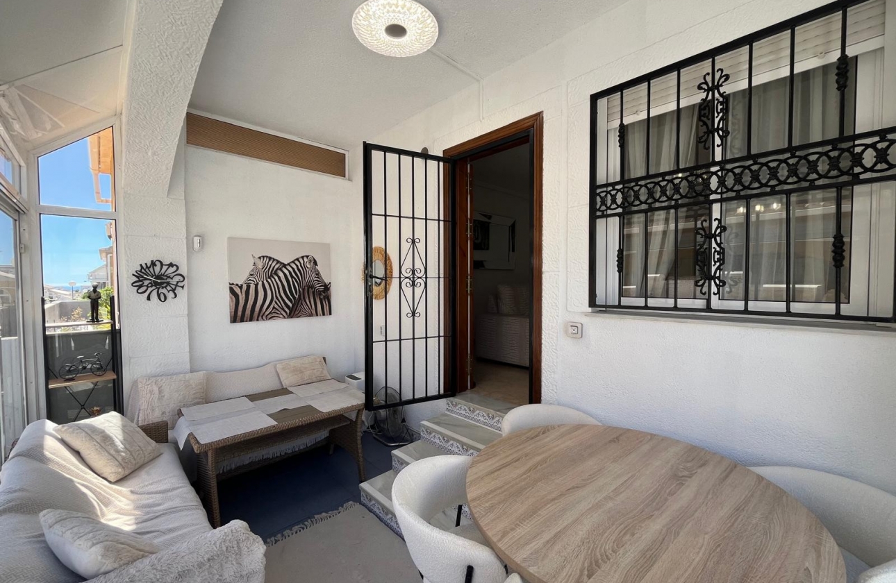 Rynek wtórny - Bungalow - Torrevieja - Serena