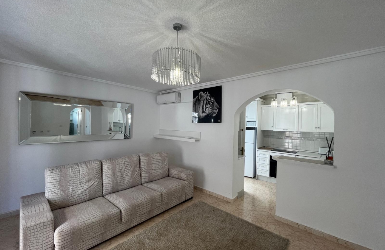 Rynek wtórny - Bungalow - Torrevieja - Serena