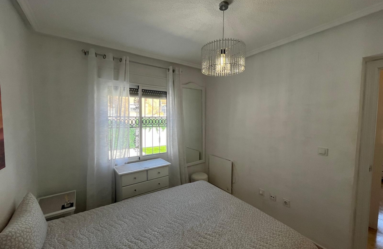 Rynek wtórny - Bungalow - Torrevieja - Serena