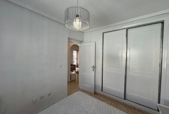 Rynek wtórny - Bungalow - Torrevieja - Serena