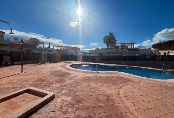 Rynek wtórny - Bungalow - Torrevieja - Serena