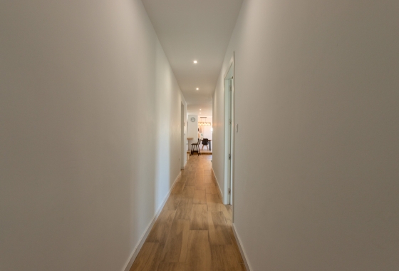 Rynek wtórny - Szeregowiec - Torrevieja - Los Balcones