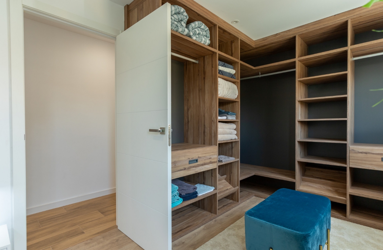 Rynek wtórny - Szeregowiec - Torrevieja - Los Balcones