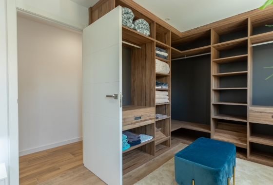 Rynek wtórny - Szeregowiec - Torrevieja - Los Balcones