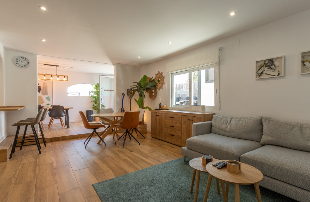 Rynek wtórny - Szeregowiec - Torrevieja - Los Balcones