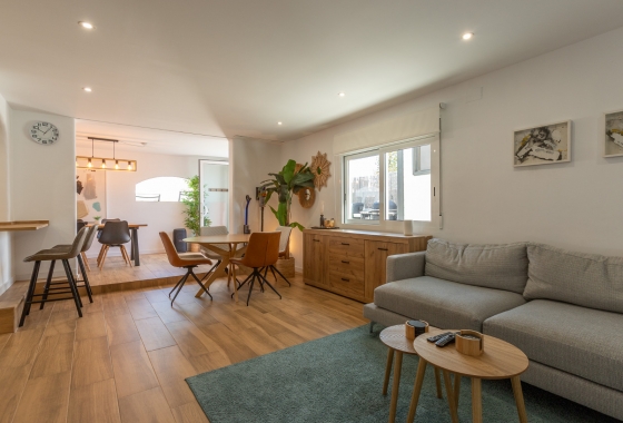 Rynek wtórny - Szeregowiec - Torrevieja - Los Balcones