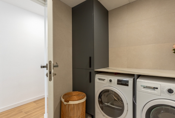 Rynek wtórny - Szeregowiec - Torrevieja - Los Balcones