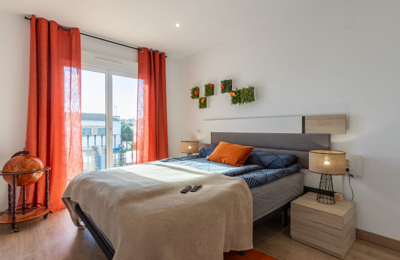 Rynek wtórny - Szeregowiec - Torrevieja - Los Balcones