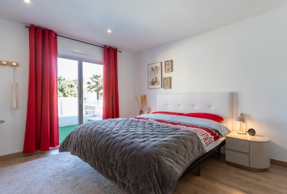 Rynek wtórny - Szeregowiec - Torrevieja - Los Balcones