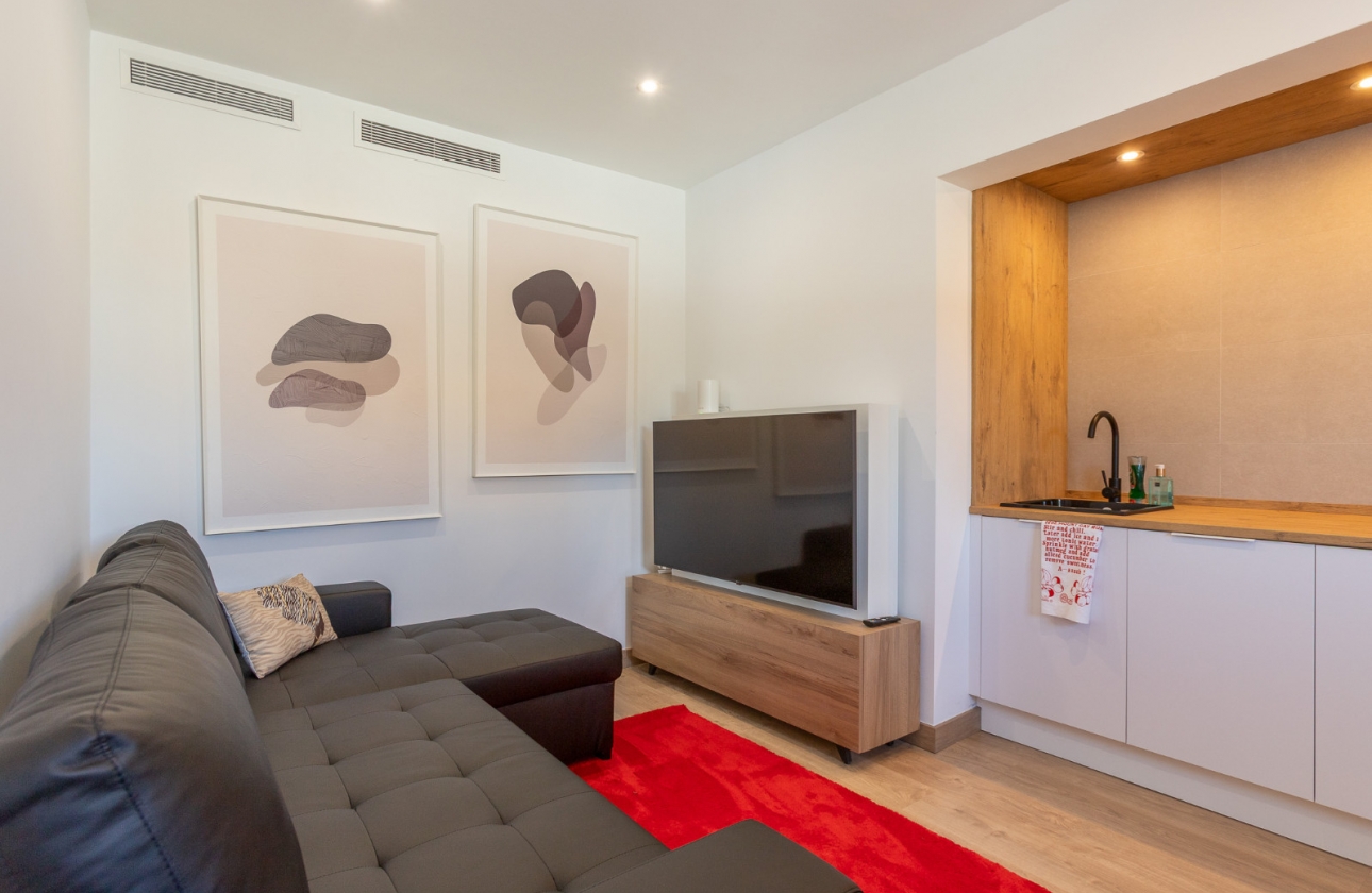 Rynek wtórny - Szeregowiec - Torrevieja - Los Balcones