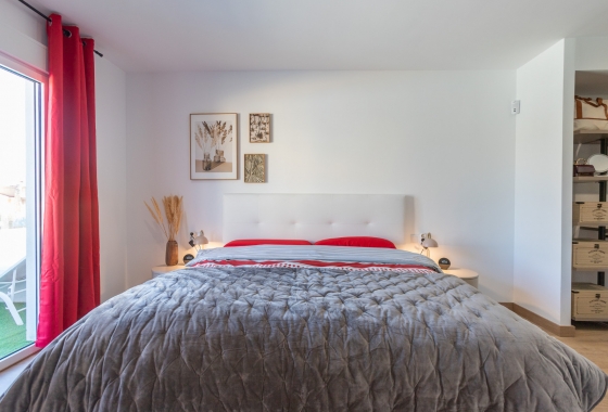 Rynek wtórny - Szeregowiec - Torrevieja - Los Balcones