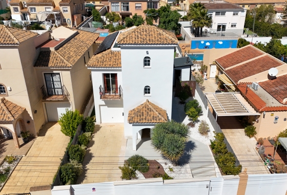 Rynek wtórny - Szeregowiec - Torrevieja - Los Balcones