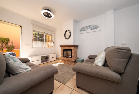 Rynek wtórny - Villa - Orihuela Costa - Sportcentre