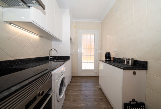 Rynek wtórny - Villa - Orihuela Costa - Sportcentre