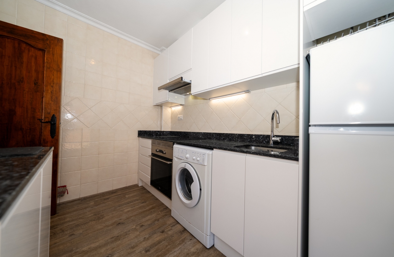 Rynek wtórny - Villa - Orihuela Costa - Sportcentre