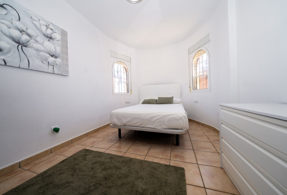 Rynek wtórny - Villa - Orihuela Costa - Sportcentre