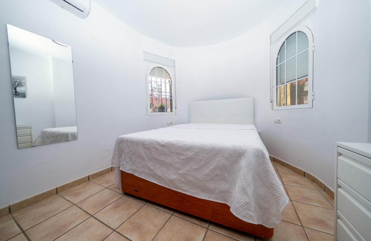 Rynek wtórny - Villa - Orihuela Costa - Sportcentre