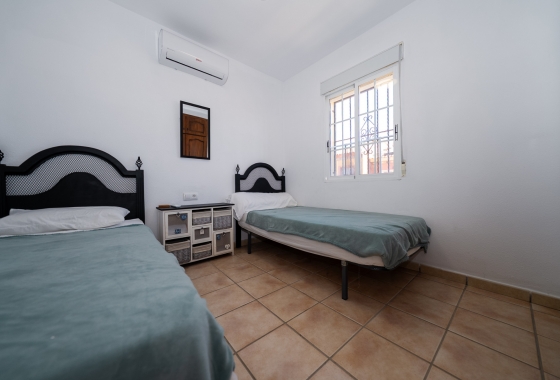 Rynek wtórny - Villa - Orihuela Costa - Sportcentre