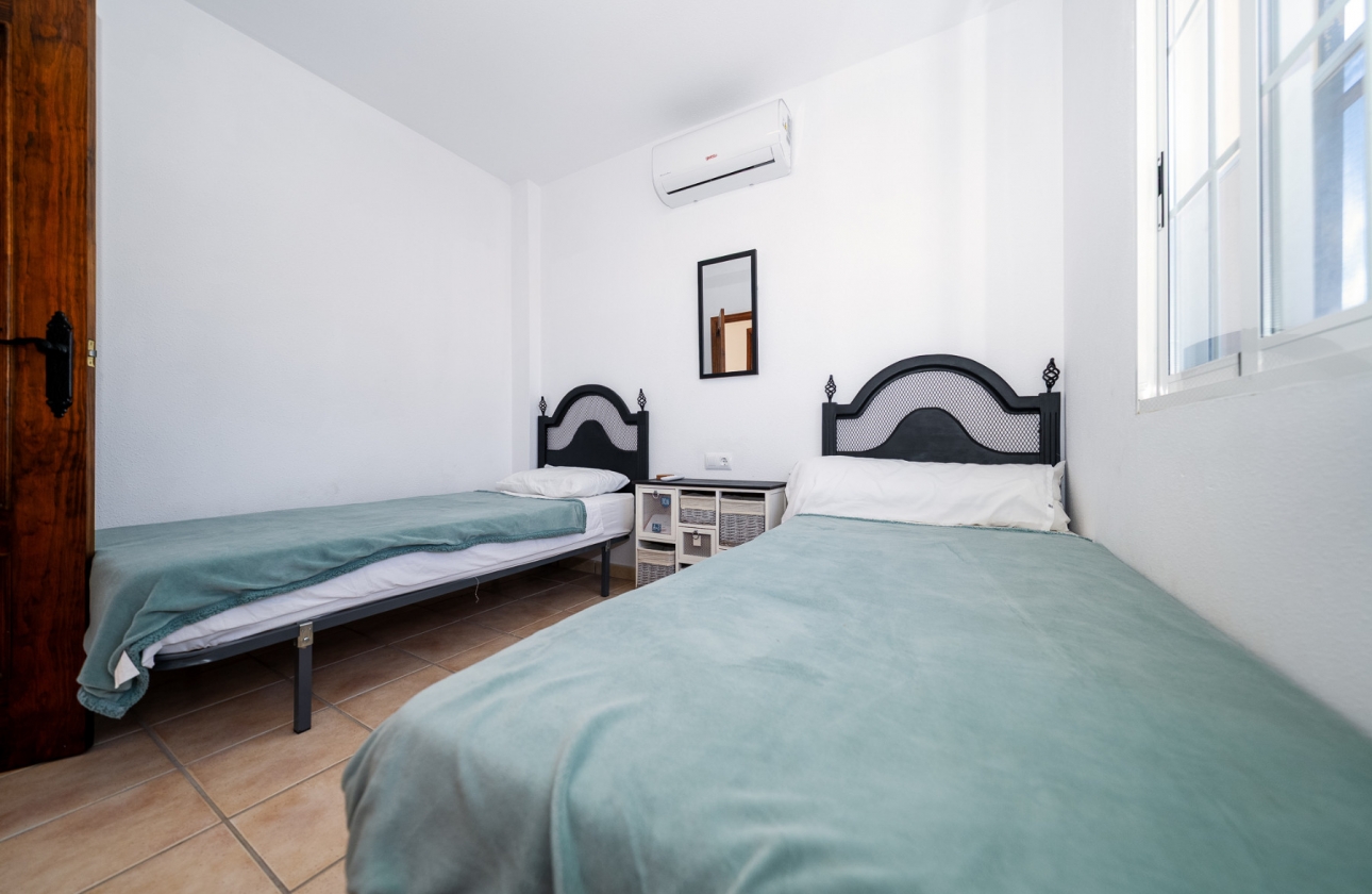 Rynek wtórny - Villa - Orihuela Costa - Sportcentre