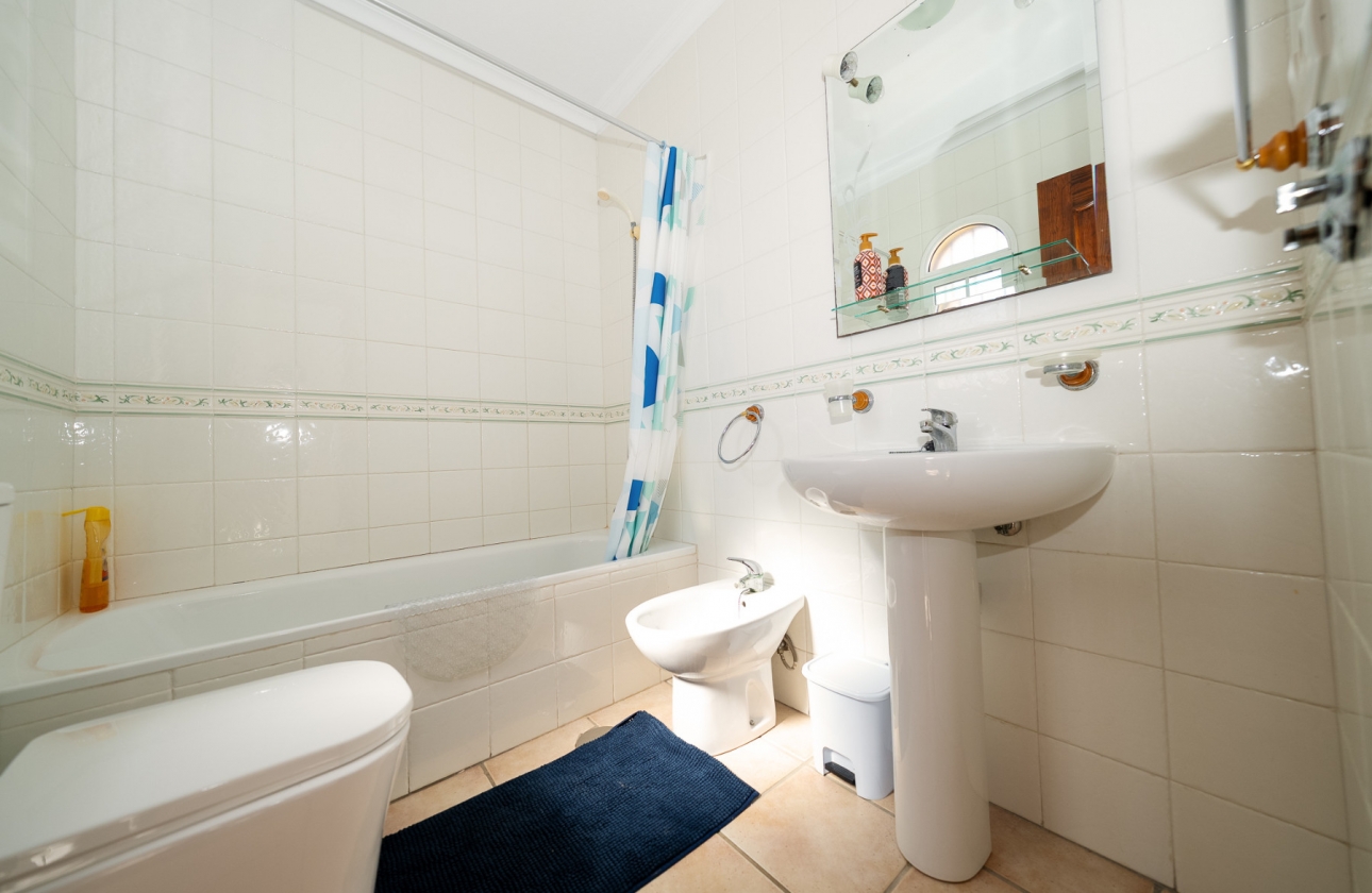 Rynek wtórny - Villa - Orihuela Costa - Sportcentre