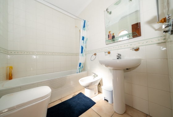 Rynek wtórny - Villa - Orihuela Costa - Sportcentre