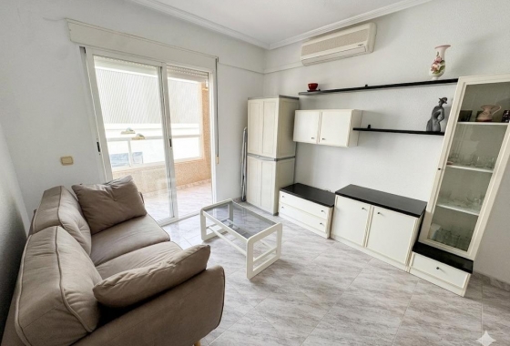 Rynek wtórny - Apartament - Torrevieja - Estacion de autobuses