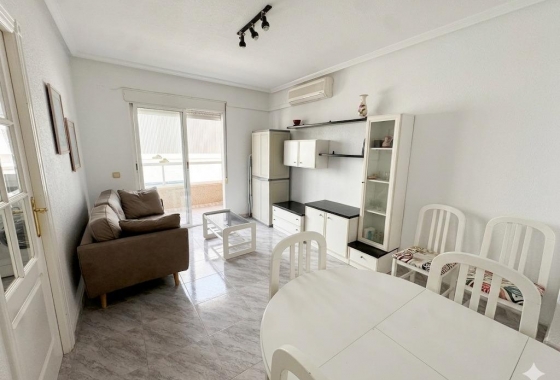 Rynek wtórny - Apartament - Torrevieja - Estacion de autobuses