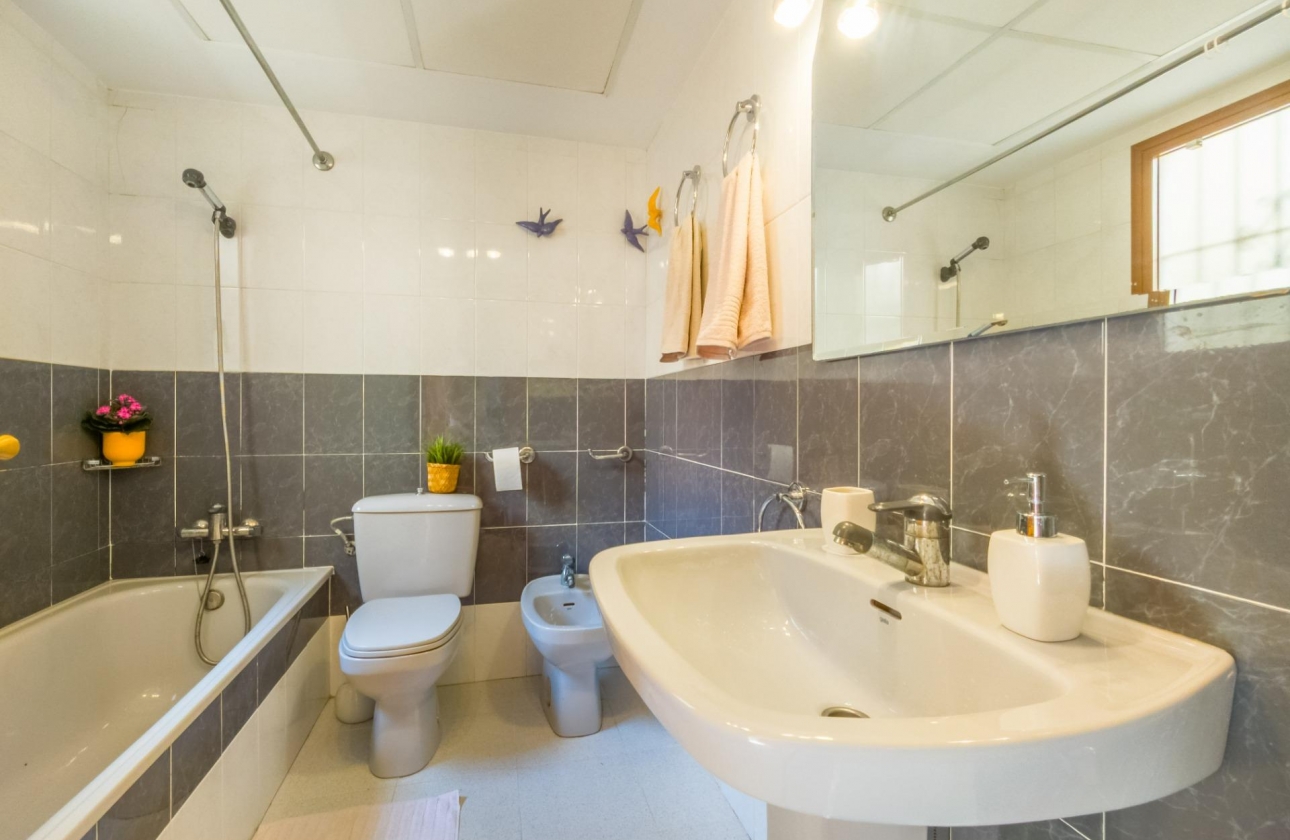 Rynek wtórny - Apartament - Torrevieja - Centro