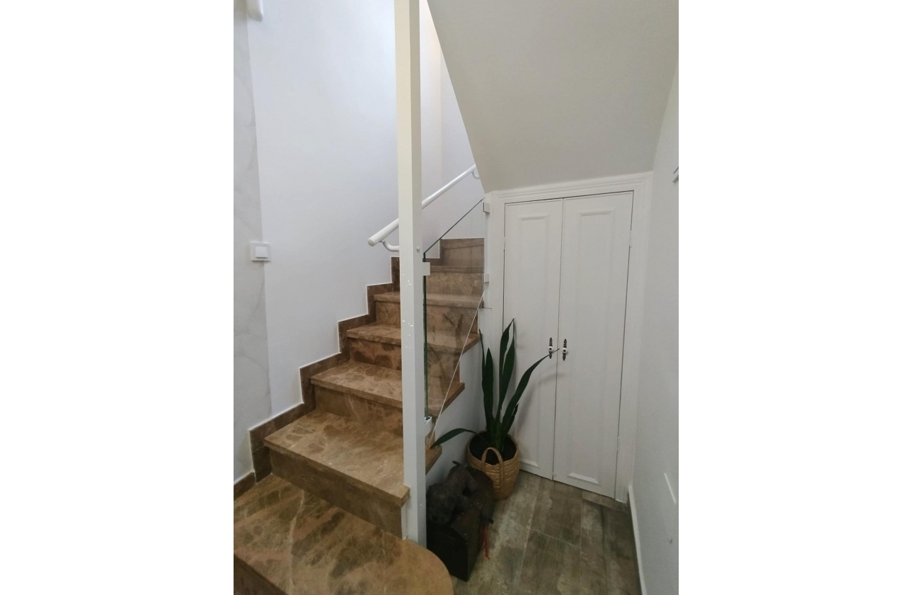 Reventa - Villa - San Miguel de Salinas - Las Filipinas