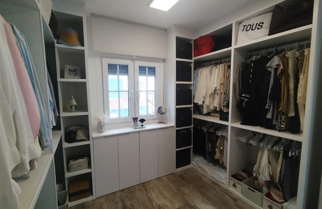 Reventa - Villa - San Miguel de Salinas - Las Filipinas