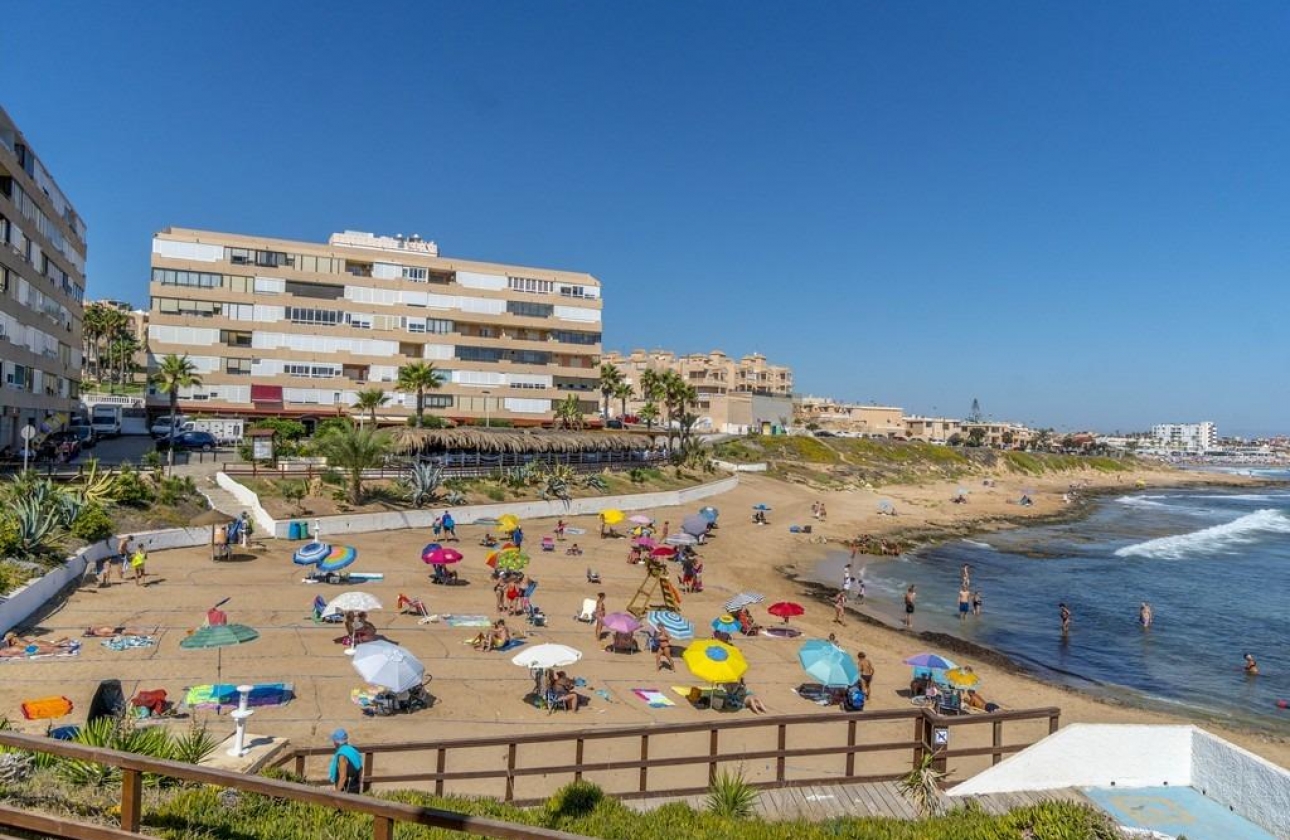 Resale - Apartment - Torrevieja - Cabo cervera