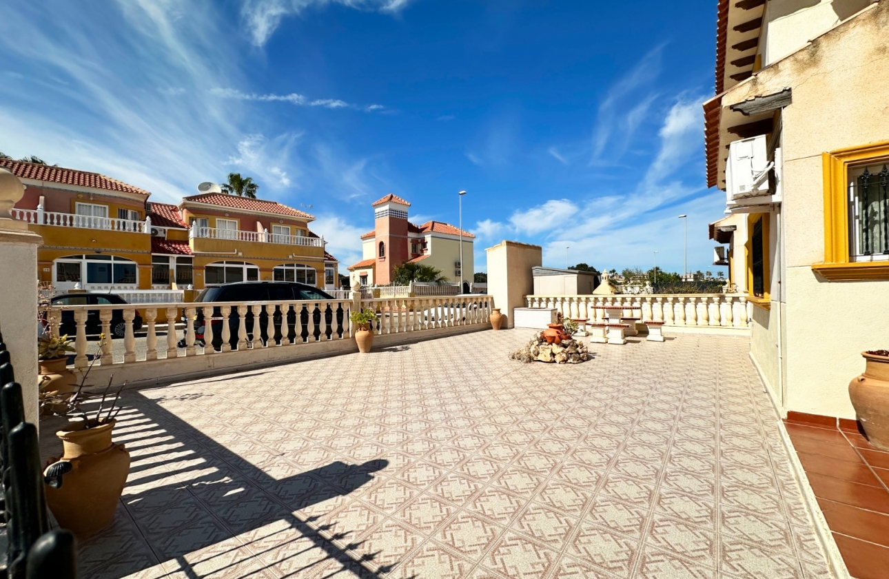 Rynek wtórny - Szeregowiec - Orihuela Costa - Cabo Roig