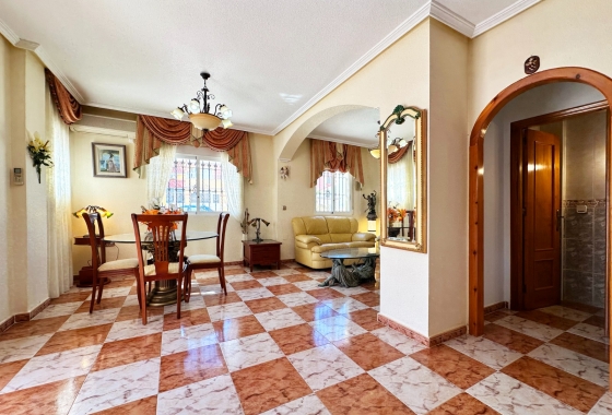 Rynek wtórny - Szeregowiec - Orihuela Costa - Cabo Roig