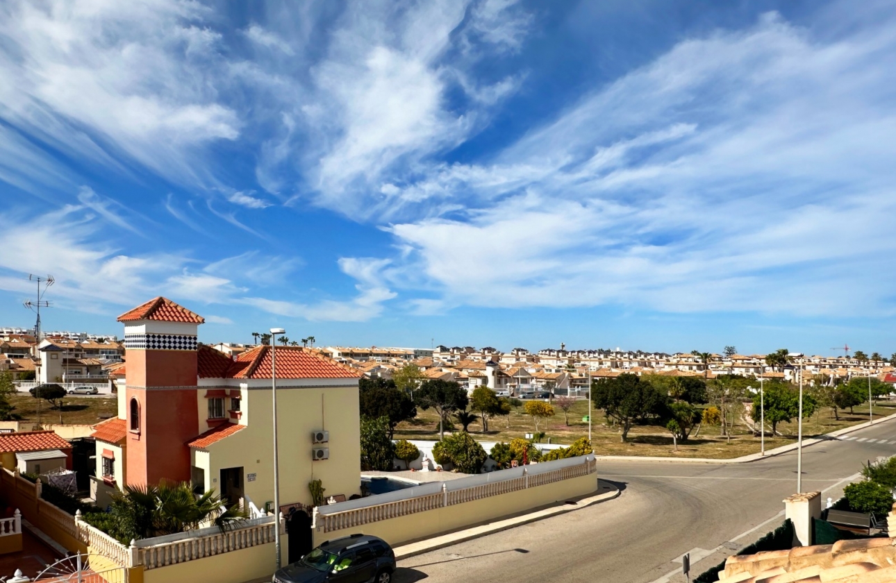 Rynek wtórny - Szeregowiec - Orihuela Costa - Cabo Roig