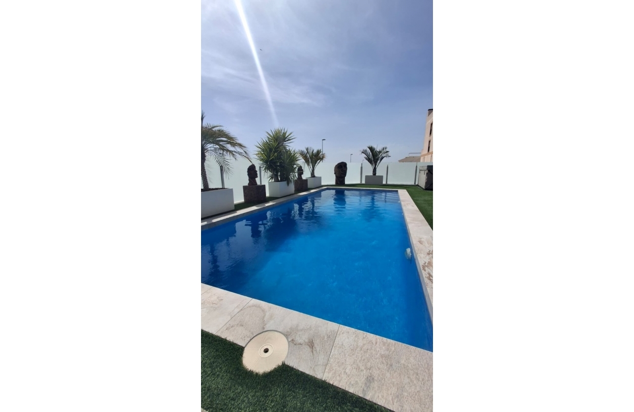 Rynek wtórny - Villa - Orihuela - Entre Naranjos Vistabella Golf