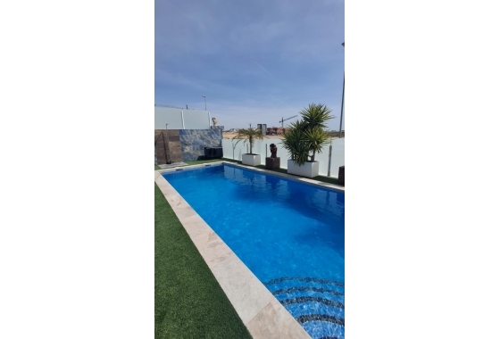 Rynek wtórny - Villa - Orihuela - Entre Naranjos Vistabella Golf