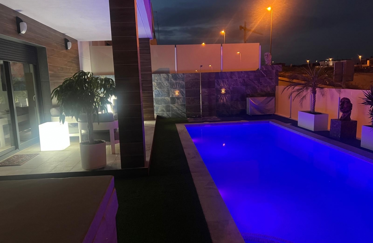 Rynek wtórny - Villa - Orihuela - Entre Naranjos Vistabella Golf