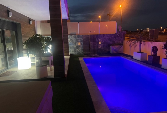 Rynek wtórny - Villa - Orihuela - Entre Naranjos Vistabella Golf
