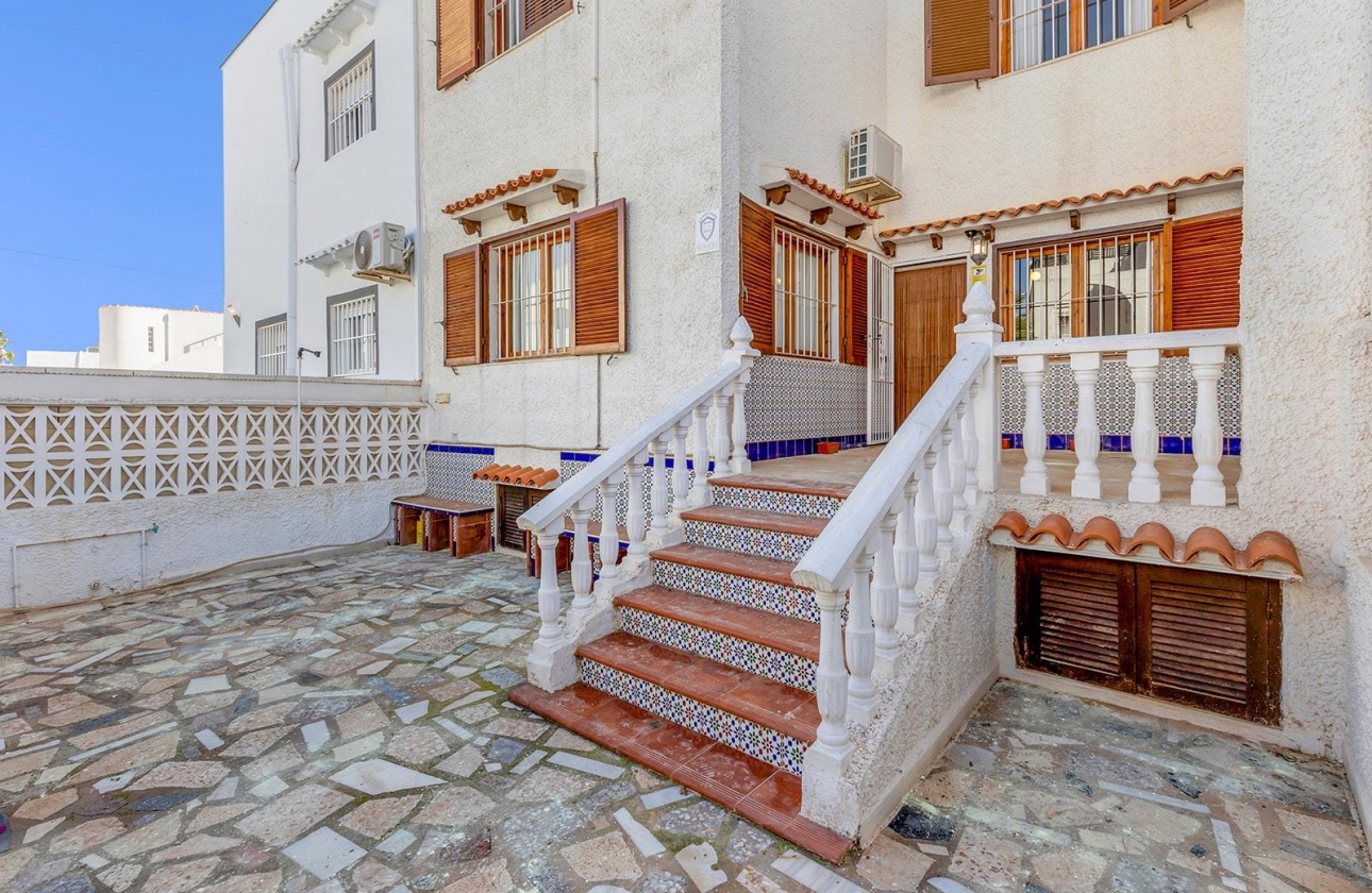 Rynek wtórny - Szeregowiec - Torrevieja - Calas blanca